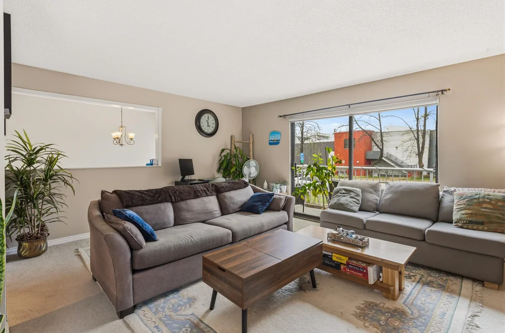 2136 JONES AVENUE, North Vancouver BC V7M 3E7, North Vancouver BC — Residential for Sale - Photo 3