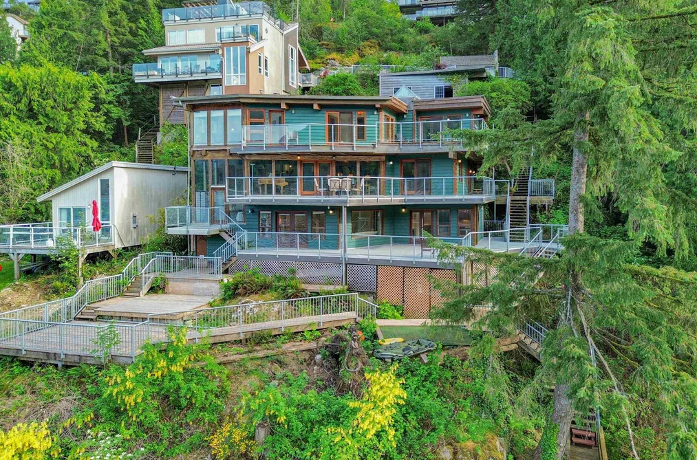 2136 LOCKEHAVEN ROAD, North Vancouver BC V7G 1X6, North Vancouver BC — Residential for Sale - Photo 2
