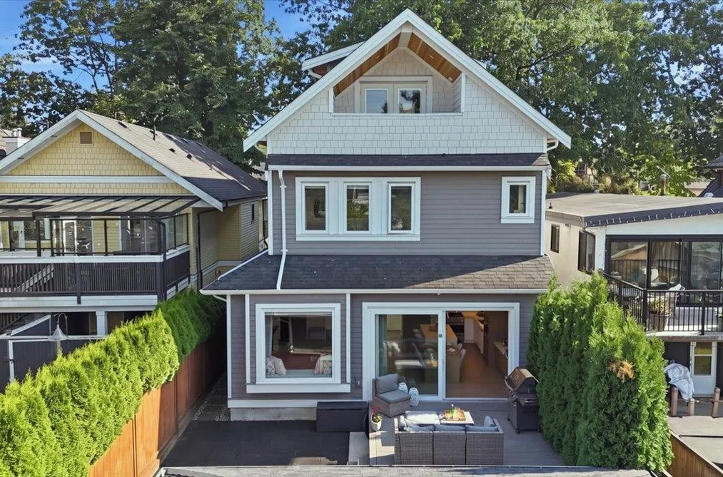 Half Duplex for sale at 2137 E 2nd Avenue Vancouver British Columbia - MLS: R3152576