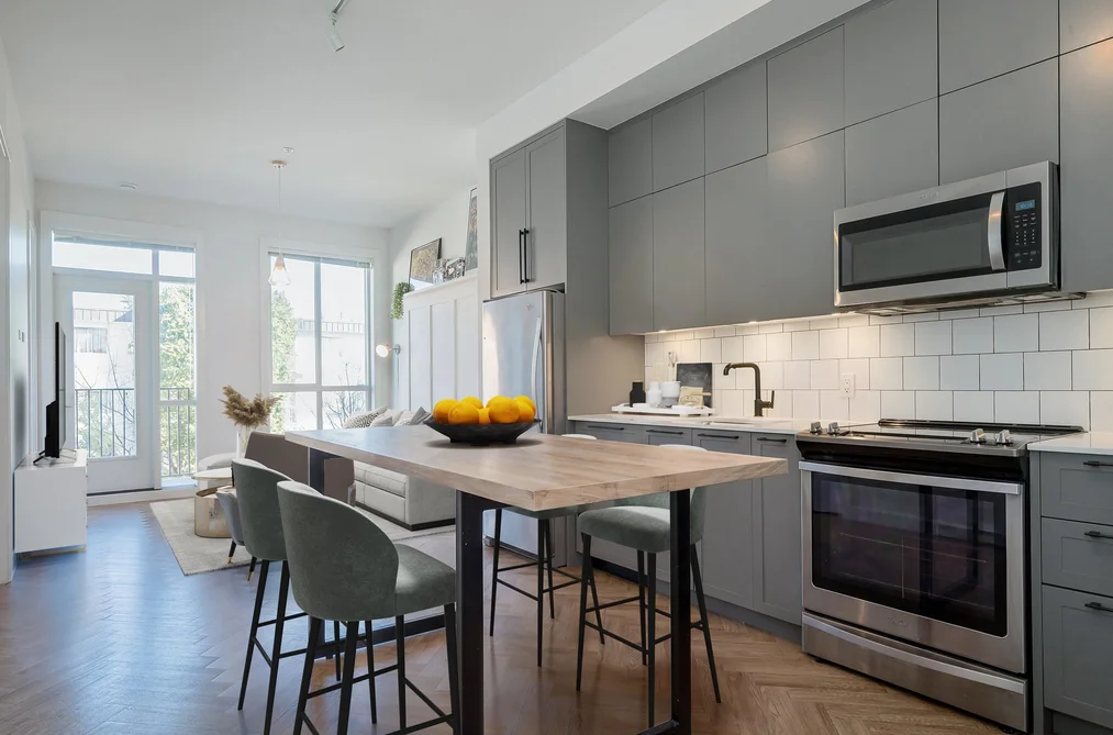 Condo for sale at 214 10168 149 Street Surrey British Columbia - MLS: R3111030