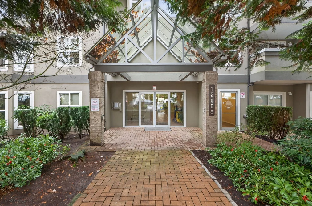 214 12088 66 AVENUE STREET, Surrey BC V3W 1Z9, Surrey BC — Residential for Sale - Photo 2