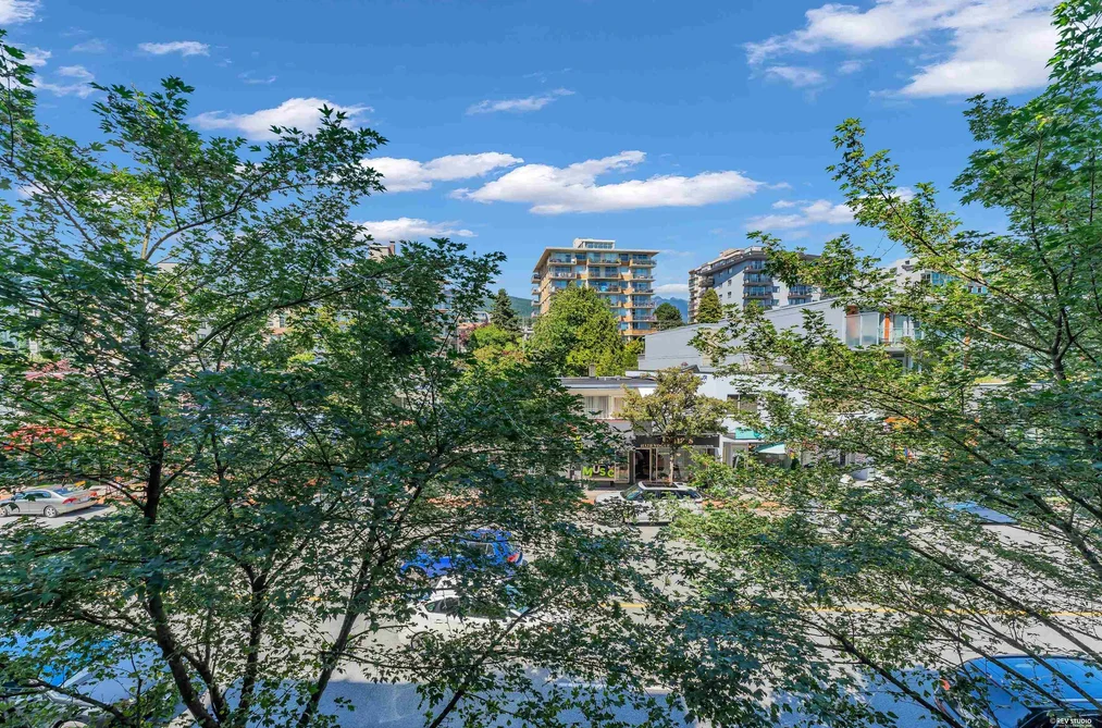 214 1355 BELLEVUE AVENUE, West Vancouver BC V7T 0B4, West Vancouver BC — Residential for Sale — Photo 13 of 39