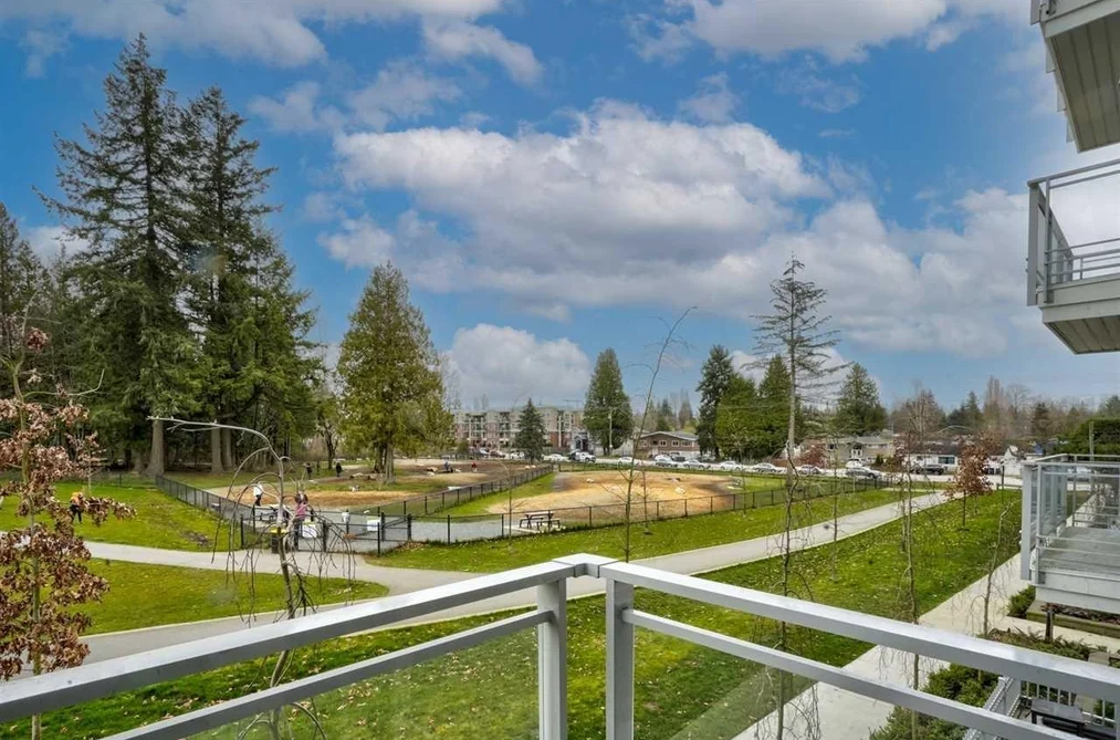 214 13963 105 BOULEVARD, Surrey BC V3T 0M9, Surrey BC — Residential for Sale — Photo 4 of 16