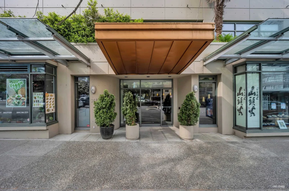 Condo for sale at 214 1688 Robson Street Vancouver British Columbia - MLS: R3119937