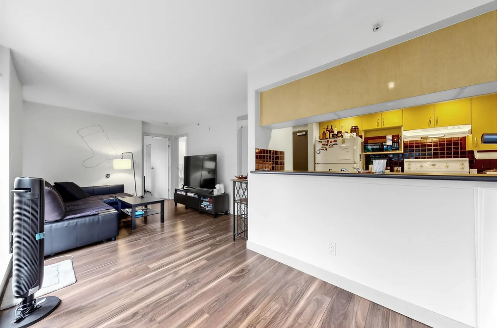 214 1688 ROBSON STREET, Vancouver BC V6G 1C7, Vancouver BC — Residential for Sale - Photo 4