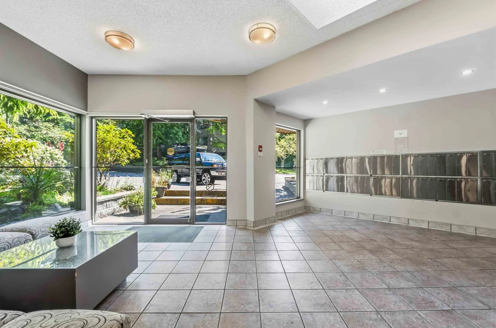 214 1760 SOUTHMERE CRESCENT CRESCENT, Surrey BC V4A 6E5, Surrey BC — Residential for Sale - Photo 5