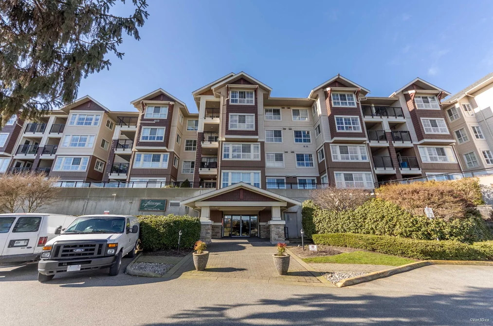 Condo for sale at 214 19677 Meadow Gardens Way Pitt Meadows British Columbia - MLS: R3093952