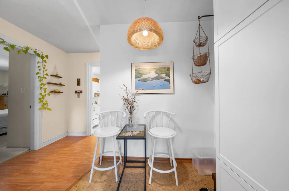 214 2190 W 7TH AVENUE, Vancouver, BC — Residential for Sale — Photo 11 of 33