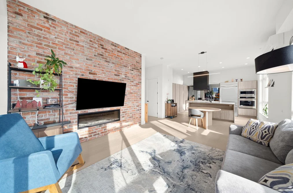 Condo for sale at 214 300 Salter Street New Westminster British Columbia - MLS: R3095674