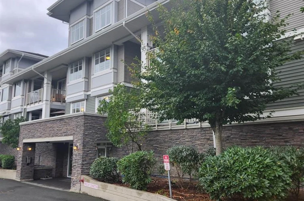 Condo for sale at 214 46262 First Avenue Chilliwack British Columbia - MLS: R3071857