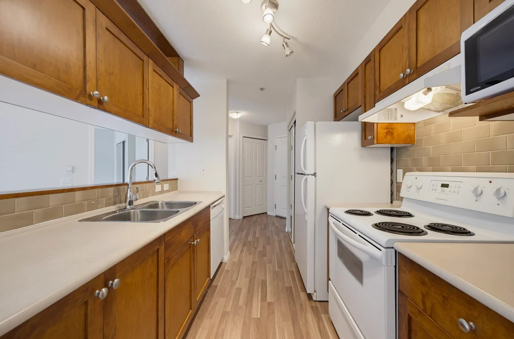 214 8880 202 STREET, Langley BC V1M 4E7, Langley BC — Residential for Sale — Photo 13 of 40