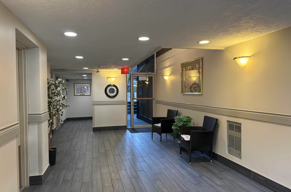 Condo for sale at 214 9672 134 Street Surrey British Columbia - MLS: R3151524