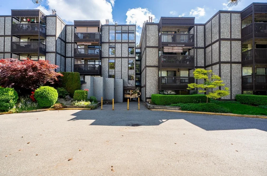 Condo for sale at 214 9672 134 Street Surrey British Columbia - MLS: R3151524