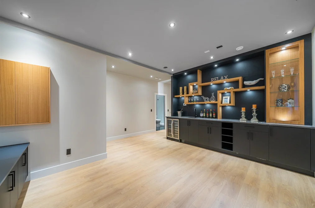 214 W 24TH STREET, North Vancouver BC V7M 2C4, North Vancouver BC — Residential for Sale — Photo 32 of 40