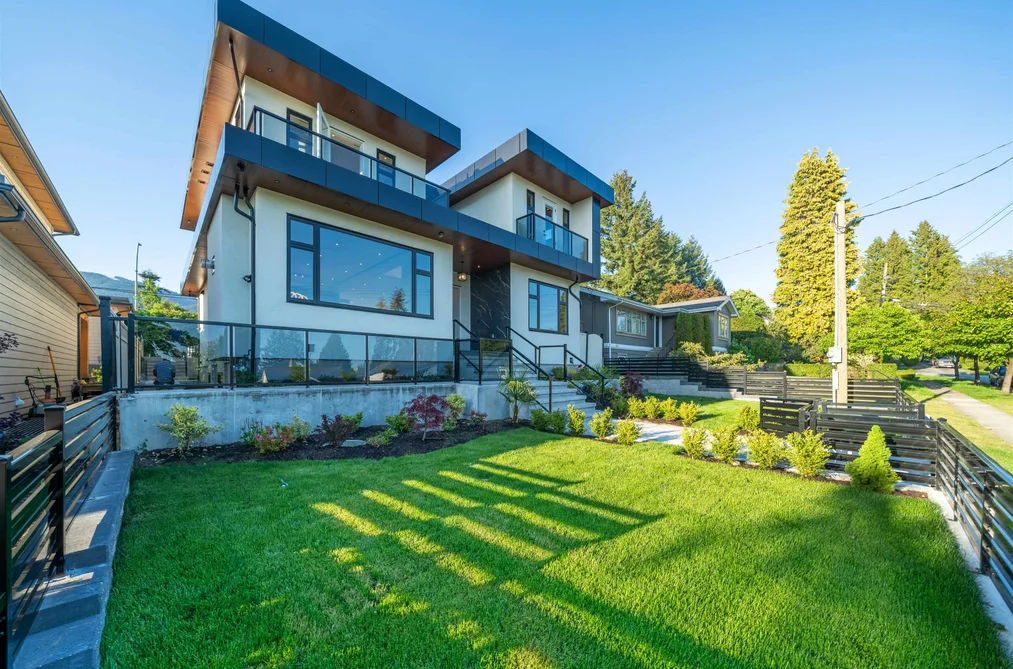 214 W 24TH STREET, North Vancouver BC V7M 2C4, North Vancouver BC — Residential for Sale — Photo 4 of 40