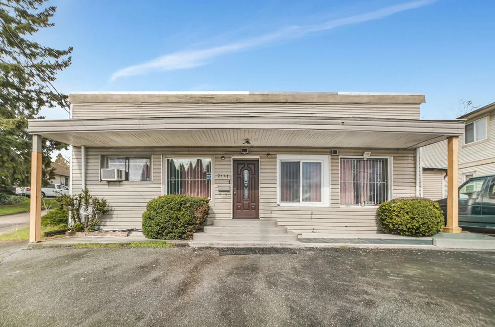 House for sale at 2141 Marine Way New Westminster British Columbia - MLS: R3103089