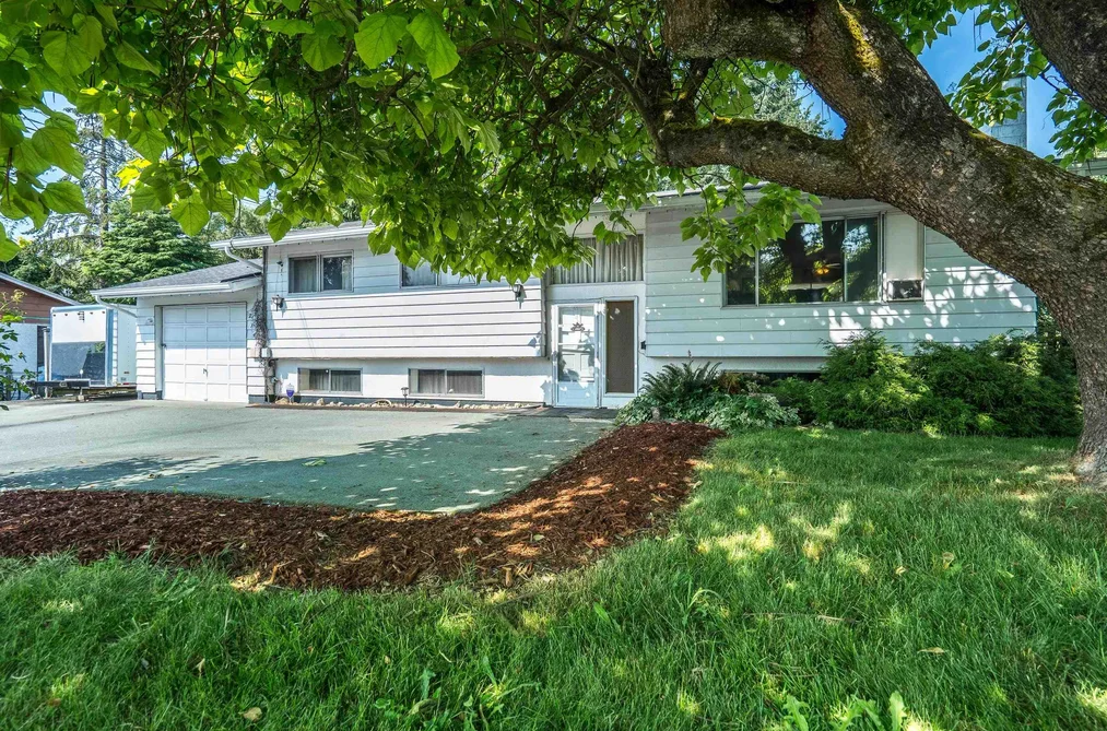 2141 WARE STREET, Abbotsford BC V2S 3C4, Abbotsford BC — Residential for Sale - Photo 2