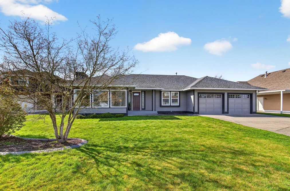 21454 48A AVENUE, Langley BC V3A 9E5, Langley BC — Residential for Sale - Photo 2