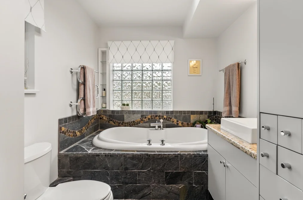 2146 WEST 14TH AVENUE, Vancouver, BC — Residential for Sale — Photo 34 of 40
