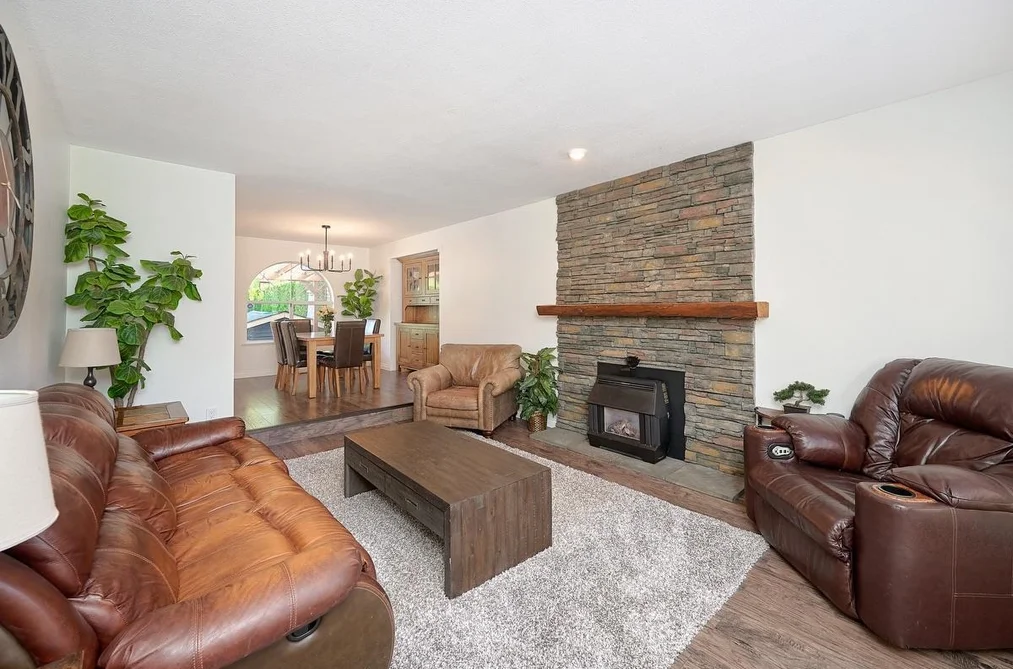 21469 126 AVENUE, Maple Ridge BC V4R 2H4, Maple Ridge BC — Residential for Sale - Photo 2