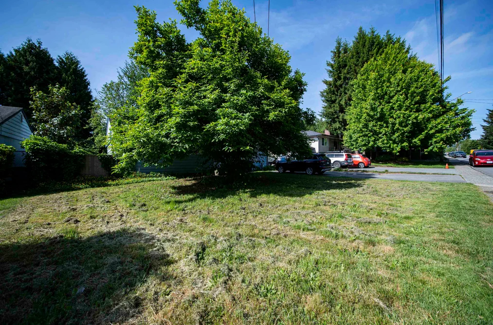 2148 CENTRAL AVENUE, Port Coquitlam BC V3C 1V5, Port Coquitlam BC — Residential for Sale - Photo 2