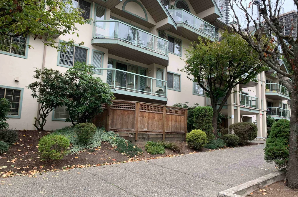 1148 Westwood St Unit 215, Coquitlam, BC - MLS: R3176255