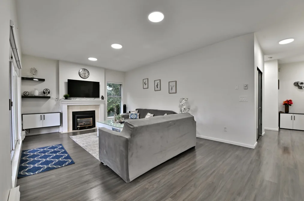 215 13918 72 AVENUE, Surrey BC V3W 0T4, Surrey BC — Residential for Sale - Photo 3