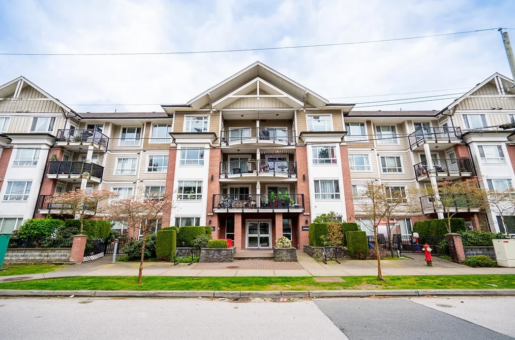 215 14960 102A AVENUE, Surrey BC V3R 6A3, Surrey BC — Residential for Sale - Photo 2