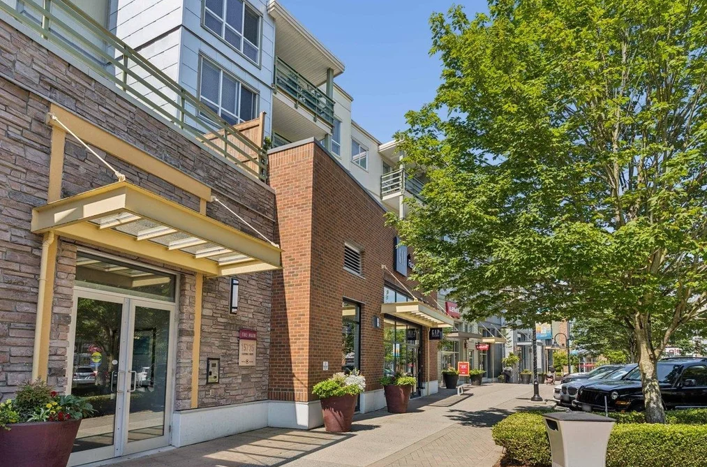 Condo for sale at 215 15735 Croydon Drive Surrey British Columbia - MLS: R3158965