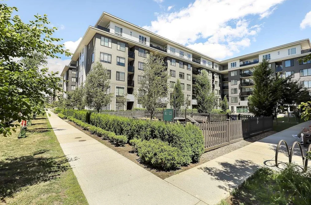 15825 85 Ave Ave Unit 215, Surrey, BC - MLS: R3176147