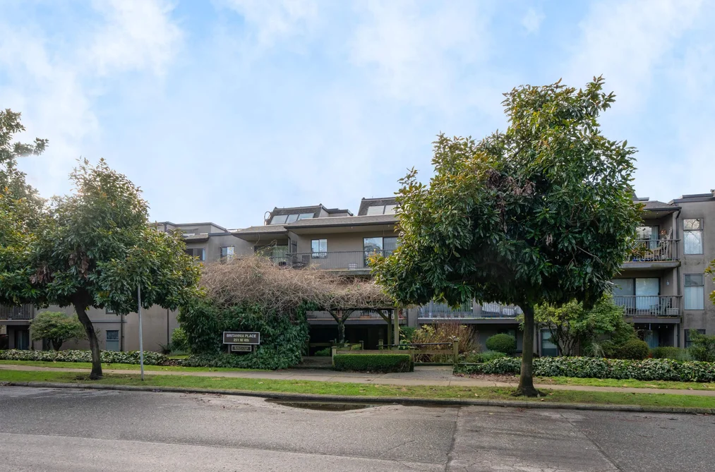 215 251 W 4TH STREET, North Vancouver BC V7M 1H8, North Vancouver BC — Residential for Sale - Photo 3