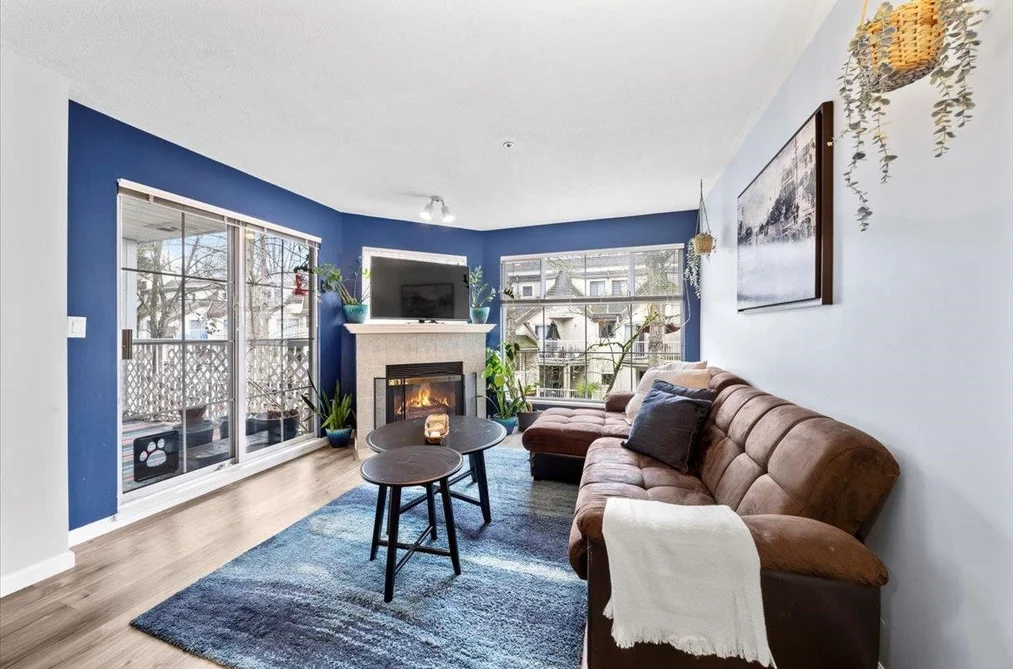 Condo for sale at 215 2678 Dixon Street Port Coquitlam British Columbia - MLS: R3106506