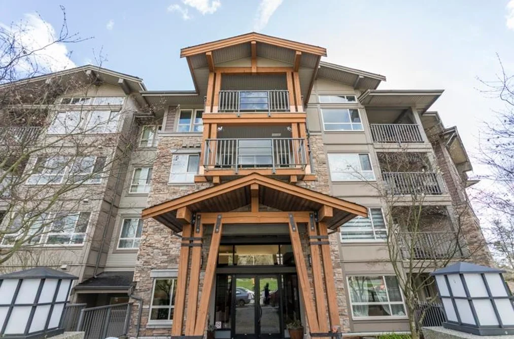 Condo for sale at 215 3110 Dayanee Springs Boulevard Coquitlam British Columbia - MLS: R3102048