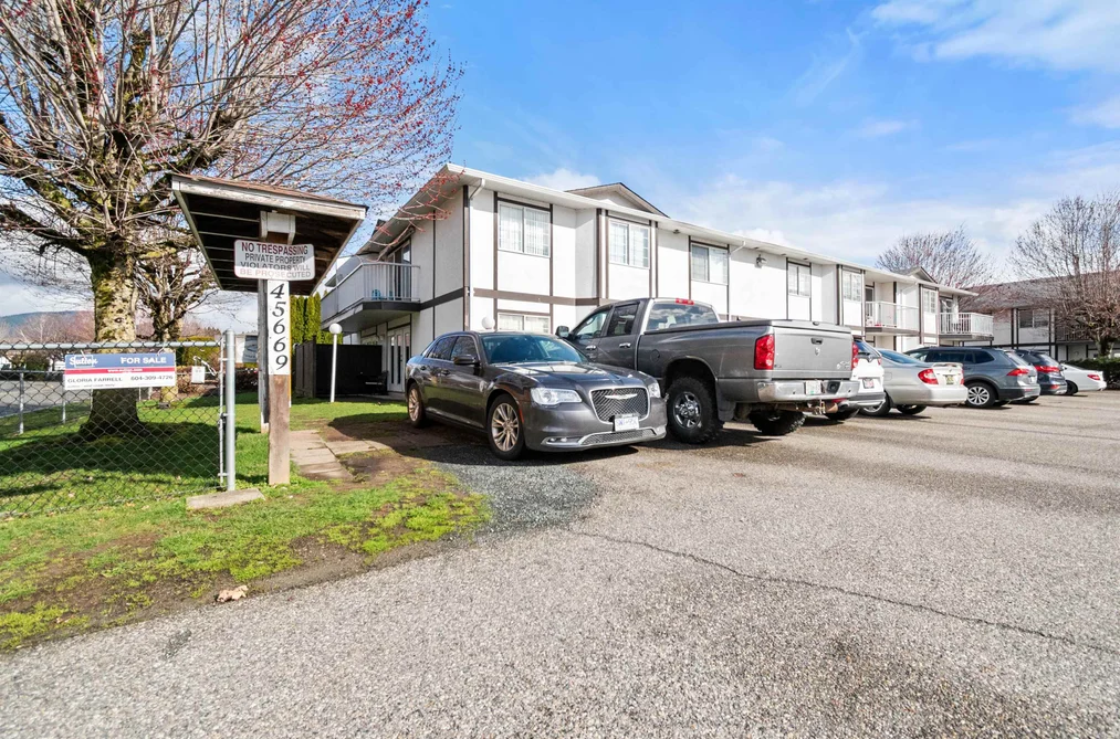 215 45669 MCINTOSH DRIVE, Chilliwack BC V2P 6V4, Chilliwack BC — Residential for Sale - Photo 2