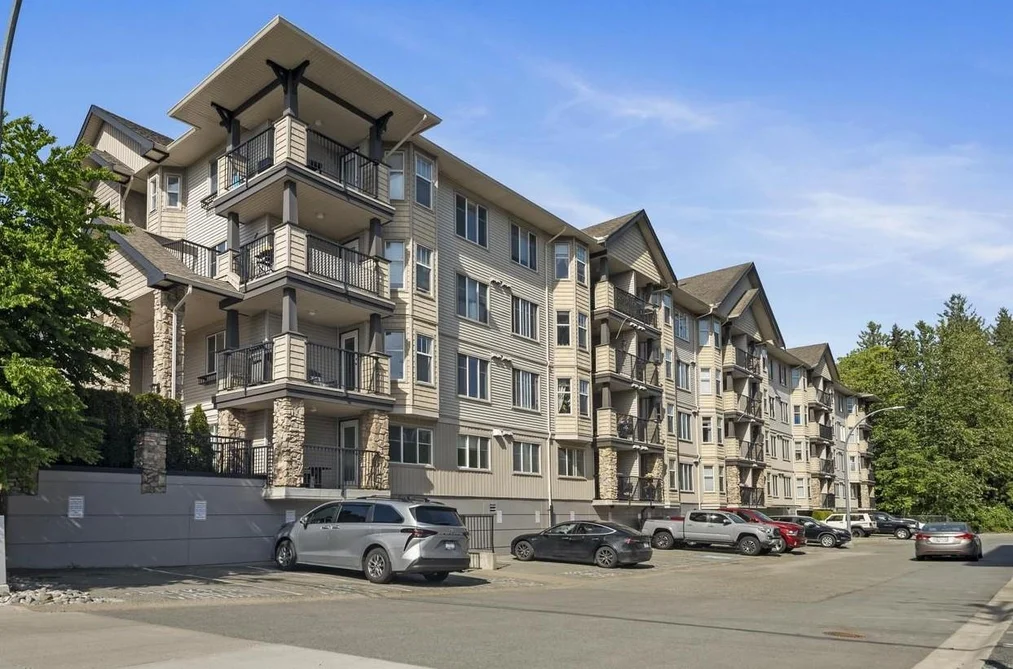 Condo for sale at 215 5438 198 Street Langley British Columbia - MLS: R3124179
