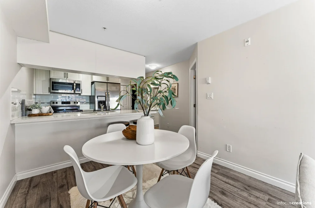 215 5650 201A STREET, Langley BC V3A 0B3, Langley BC — Residential for Sale — Photo 10 of 21