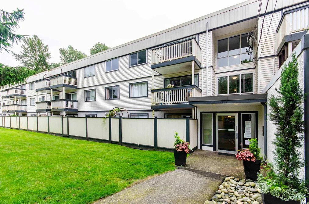 Condo for sale at 215 780 Premier Street North Vancouver British Columbia - MLS: R3130266