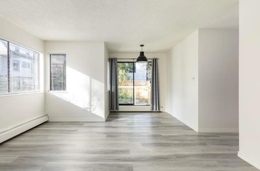 215 830 E 7TH AVENUE, Vancouver BC V5T 4J2, Vancouver BC — Residential for Sale - Photo 2