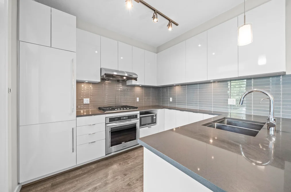 215 - 9311 Alexandra Road, Richmond, BC - MLS: R3179857 - Photo 6 215 - 9311 Alexandra Road, Richmond, BC - MLS: R3179857 - Photo 6