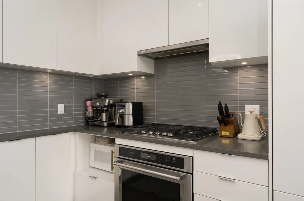 215 9388 TOMICKI AVENUE, Richmond, BC — Residential for Sale — Photo 10 of 39