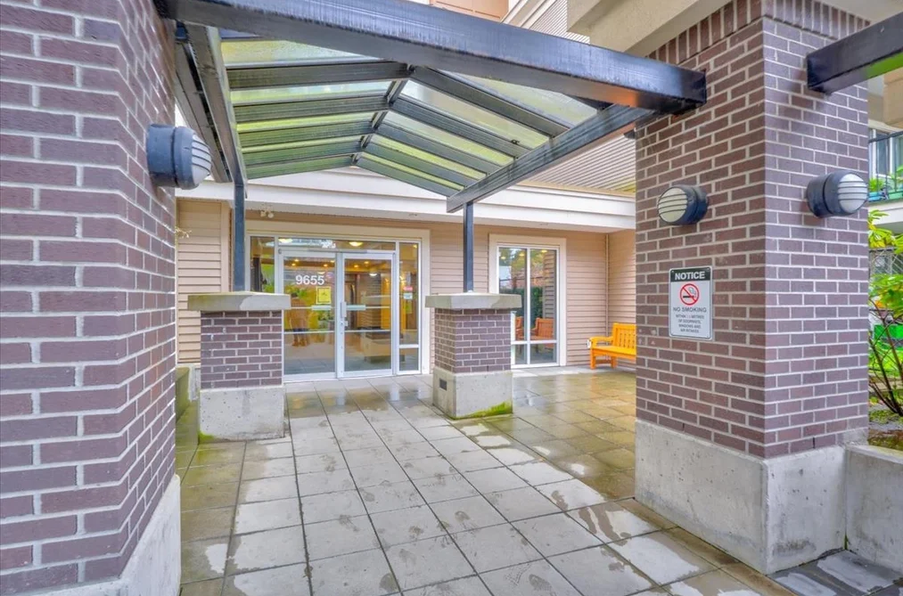 215 9655 KING GEORGE BOULEVARD, Surrey BC V3T 0C7, Surrey BC — Residential for Sale - Photo 2