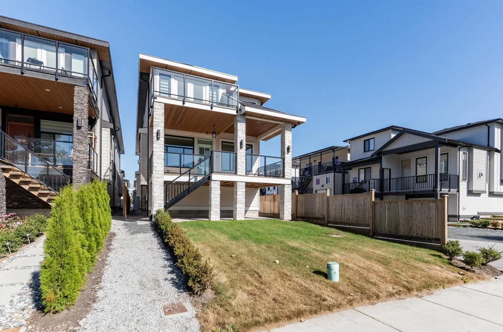 House for sale at 215 Mabel Street New Westminster British Columbia - MLS: R3113332
