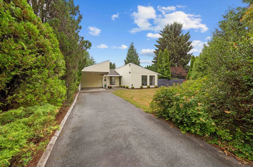 21513 Spring Avenue, Maple Ridge, BC - MLS: R3162169 - Photo 4 21513 Spring Avenue, Maple Ridge, BC - MLS: R3162169 - Photo 4