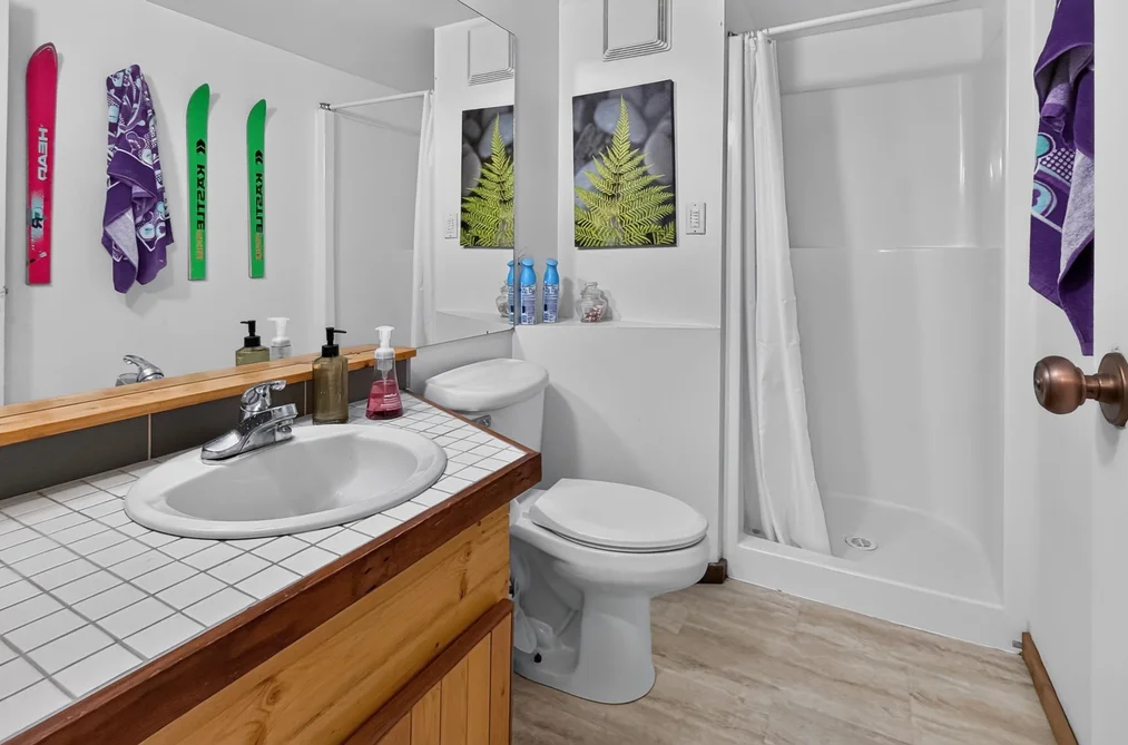 2152 TIMBER RIDGE, Whistler BC V8E 0A8, Whistler BC — Residential for Sale — Photo 21 of 24