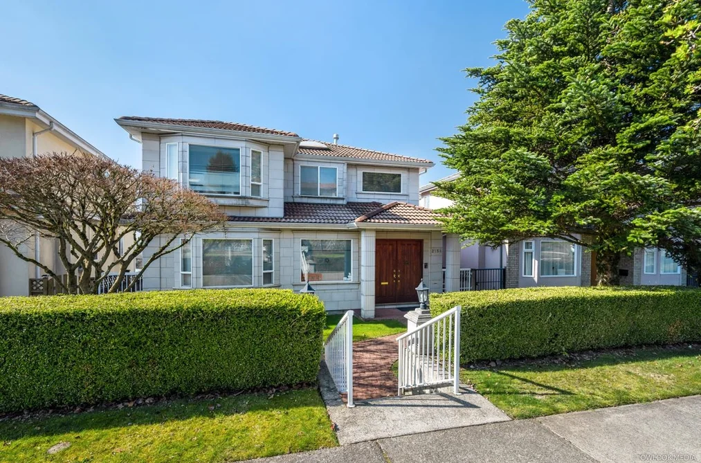 House for sale at 2154 Burquitlam Drive Vancouver British Columbia - MLS: R3111277