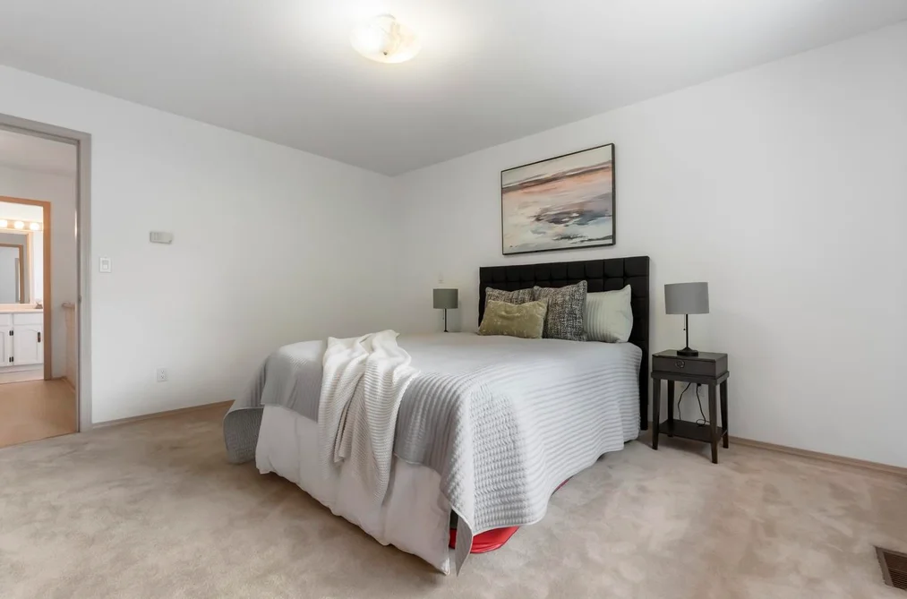 21549 85B Court, Langley, BC - House for Sale - Photo 16 of 37 21549 85B Court, Langley, BC - House for Sale - Photo 16 of 37