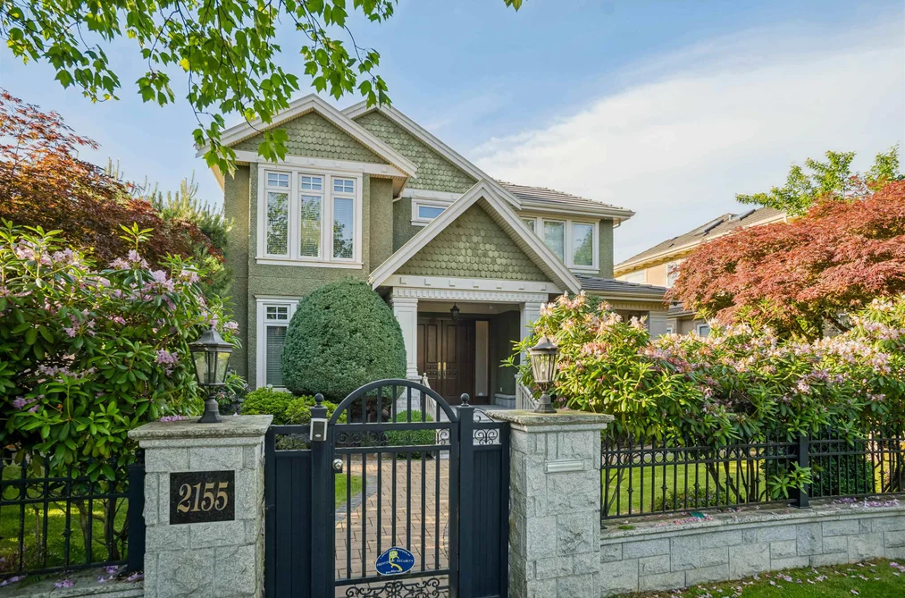 House for sale at 2155 W 37th Avenue Vancouver British Columbia - MLS: R3133374
