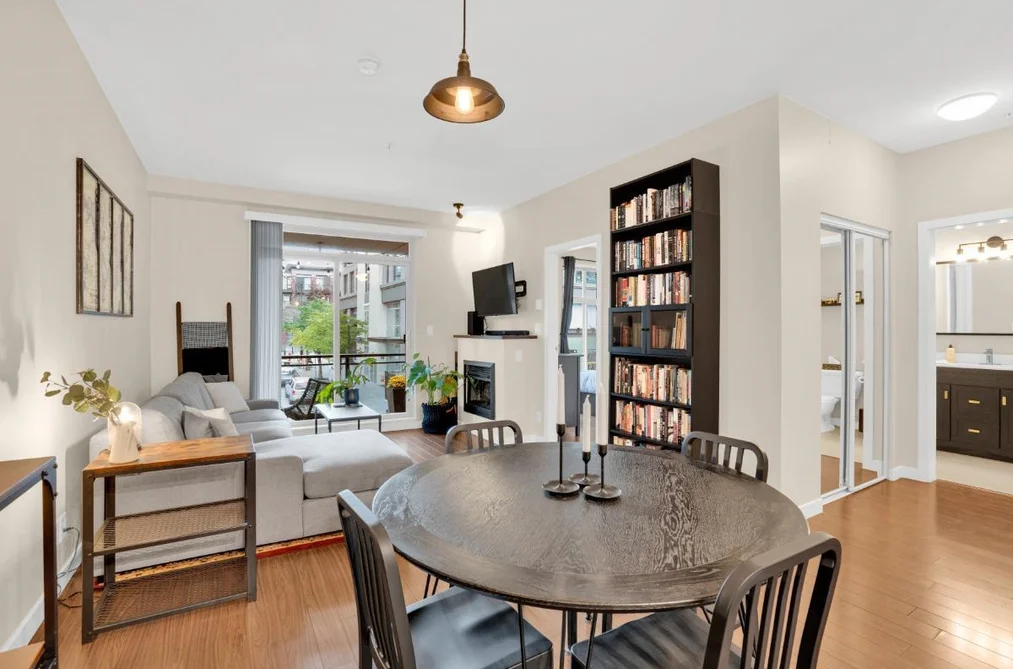 Condo for sale at 216 101 Morrissey Road Port Moody British Columbia - MLS: R3075734