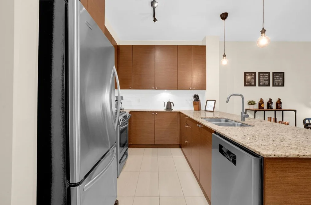 216 101 MORRISSEY ROAD, Port Moody BC V3H 0E6, Port Moody BC — Residential for Sale - Photo 6