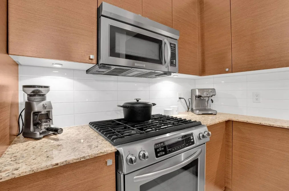 216 101 MORRISSEY ROAD, Port Moody BC V3H 0E6, Port Moody BC — Residential for Sale - Photo 7